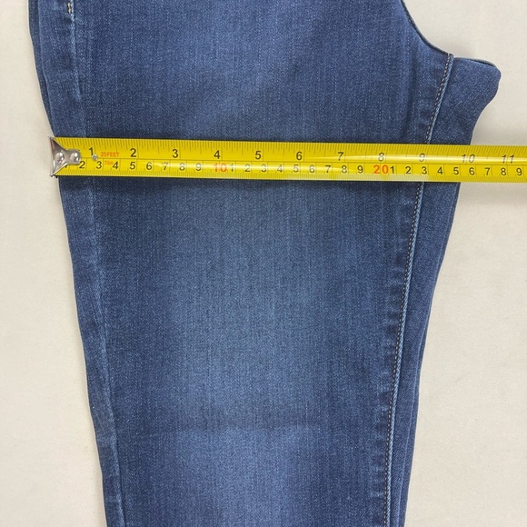 Levi's 311 Shaping Skinny Maui Views Dark Wash Wash Jeans. Size 29 - Picture 4 of 13